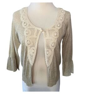 Ann Taylor Loft Sweater Womens XS Beige Crochet Shrug Single Button 3/4 Sleeve